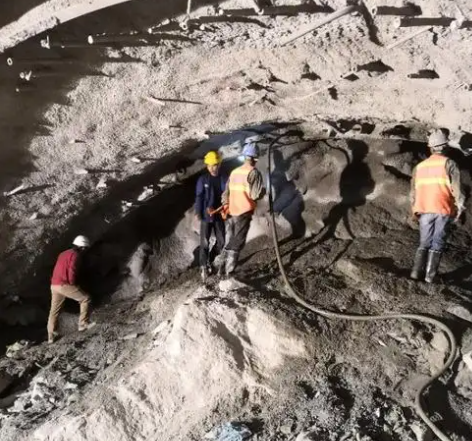 郓城拱顶带模注浆料的施工流程及注意事项